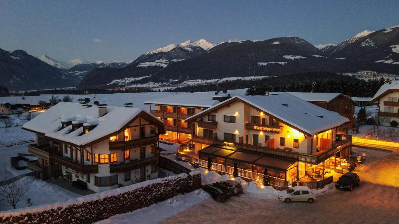 Hotel B&B Feldmessner Brunico Exterior photo
